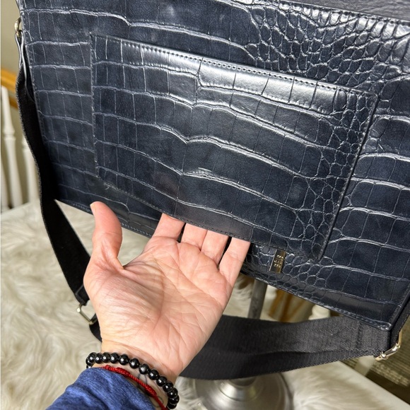 BEIS Elegant Black Croc-Embossed Women's Laptop Bag Good Condition Normal Wear - Picture 4 of 8